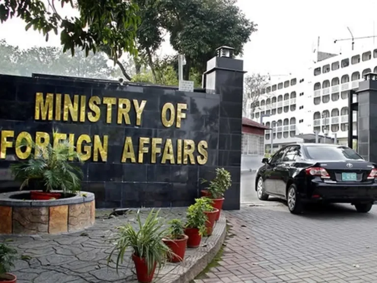 Pakistan Foreign Office Pakistanis rescued Pakistan condolences China